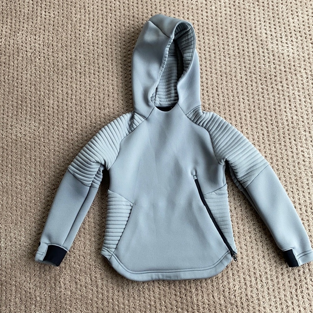 Boys Under Armour hoodie, gray.